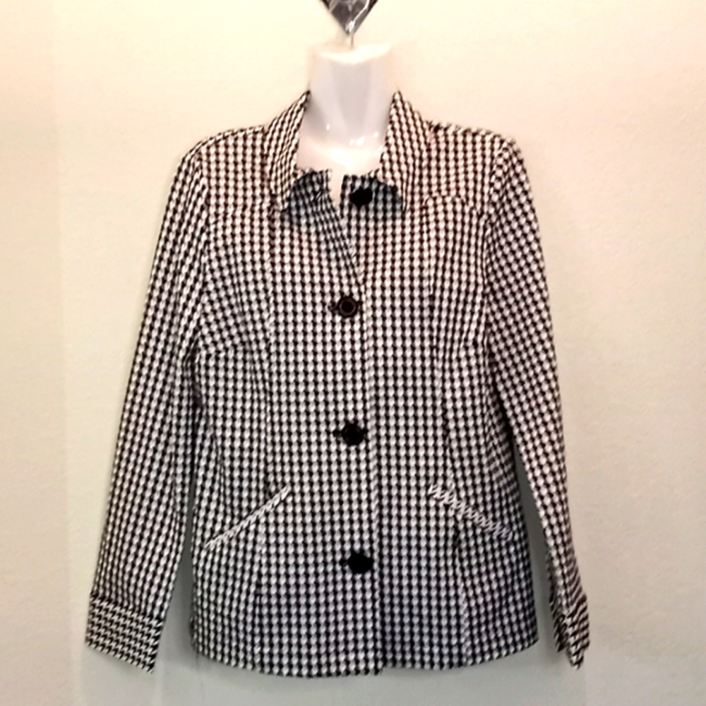 Chico's Stretchy Houndstooth Jacket
